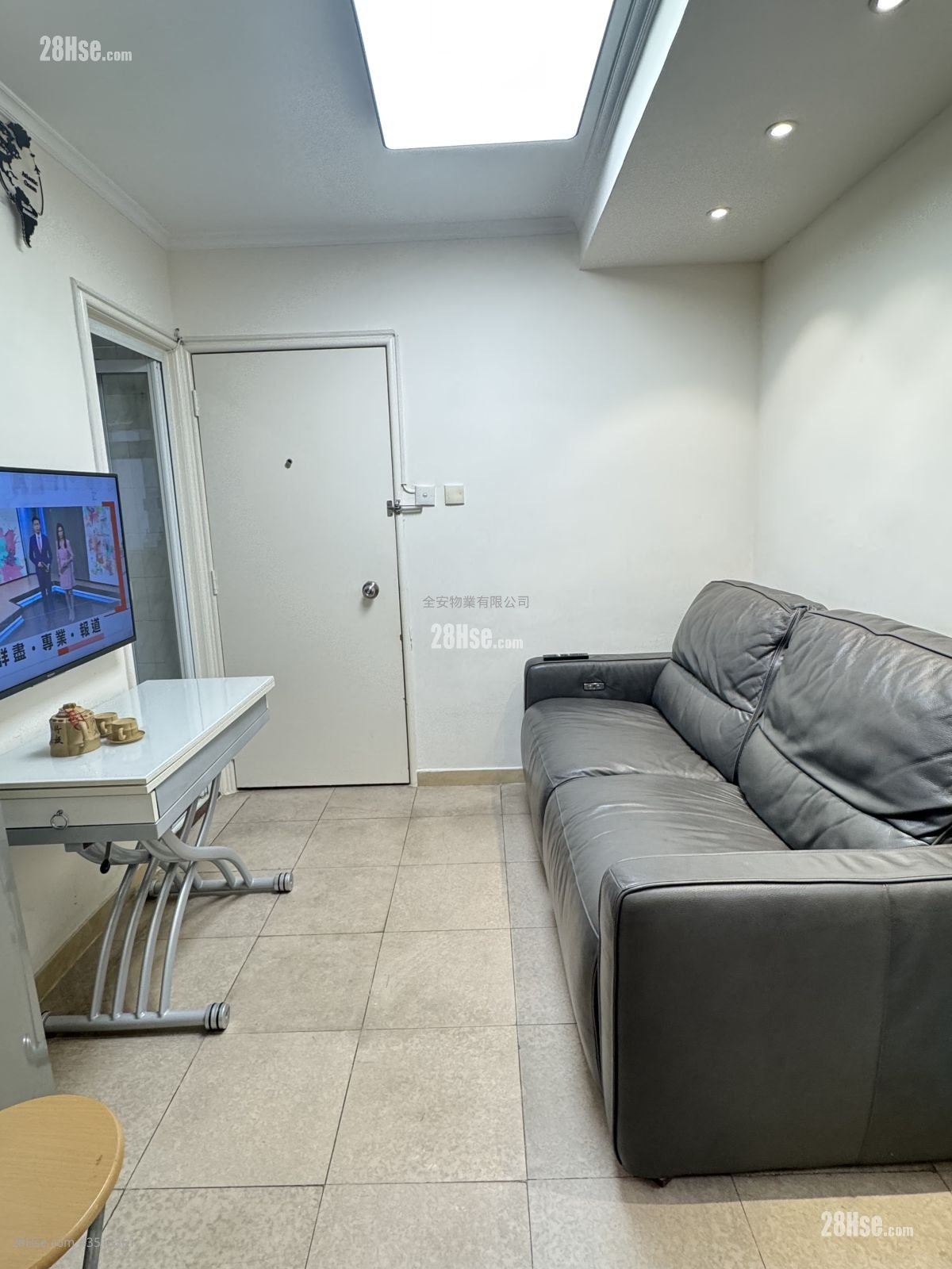 Kin On Building Rental 2 Bedrooms , 1 Bathroom 226 ft²