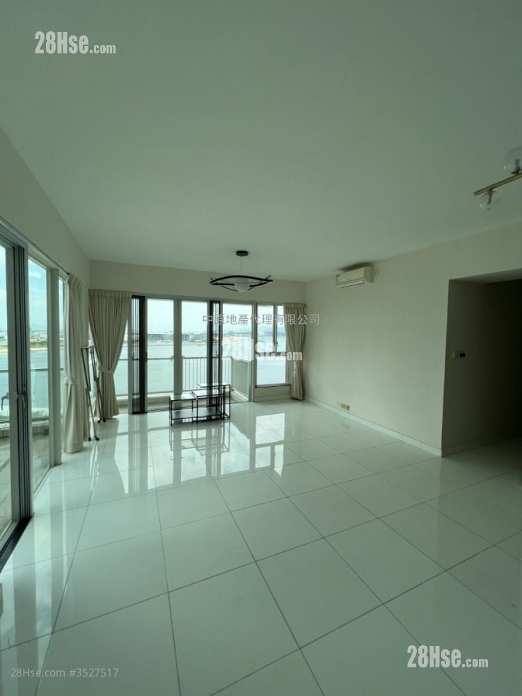 Le Bleu Deux Coastal Skyline Rental 1,330 ft²