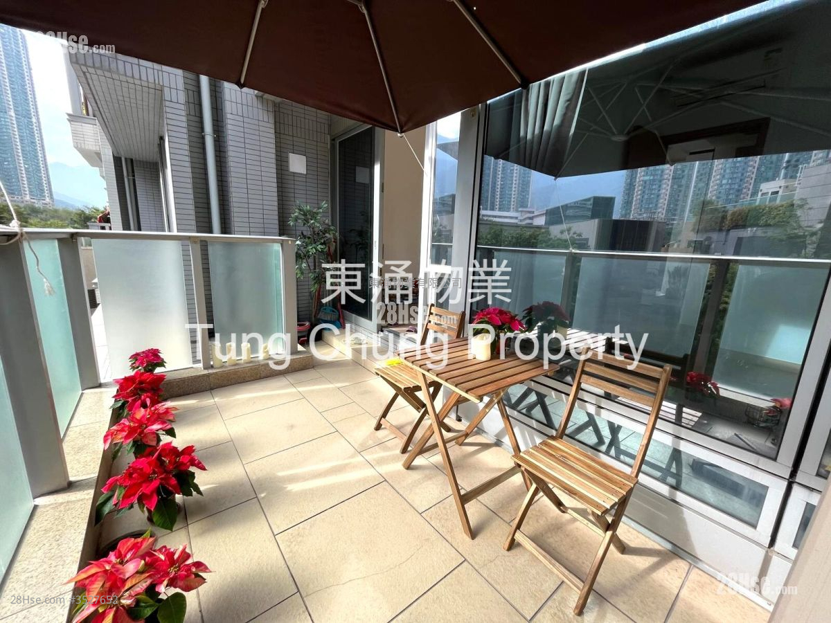 Century Link Sell 2 Bedrooms , 1 Bathroom 443 ft²