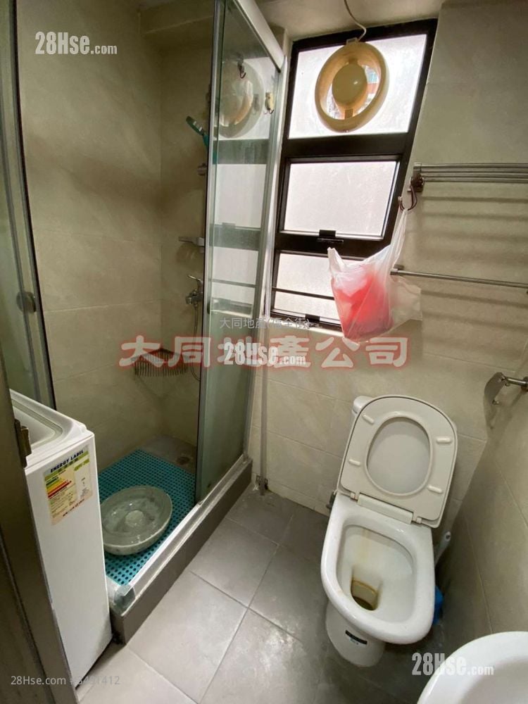 King Tong Heights Sell 3 Bedrooms , 1 Bathroom 399 ft²