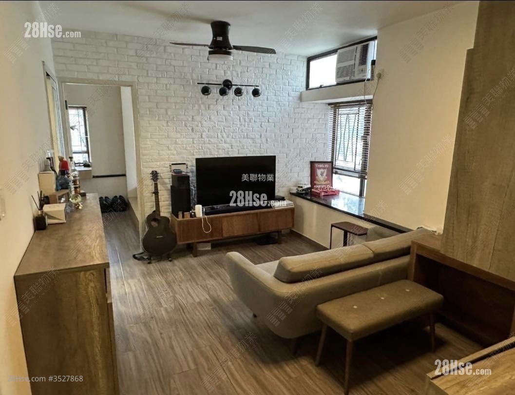 Tai Hing Gardens Sell 2 Bedrooms 419 ft²
