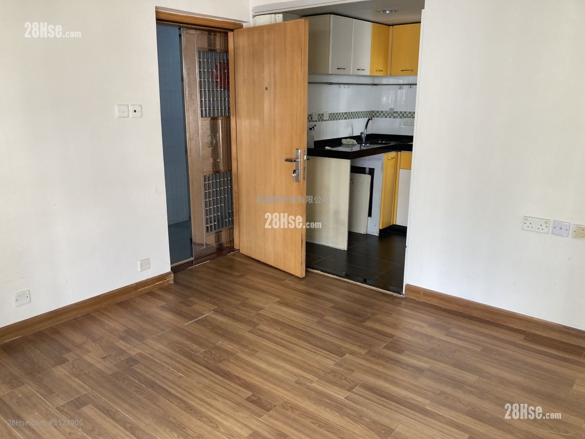 Ming Yuen Centre Sell 2 Bedrooms , 1 Bathroom 362 ft²