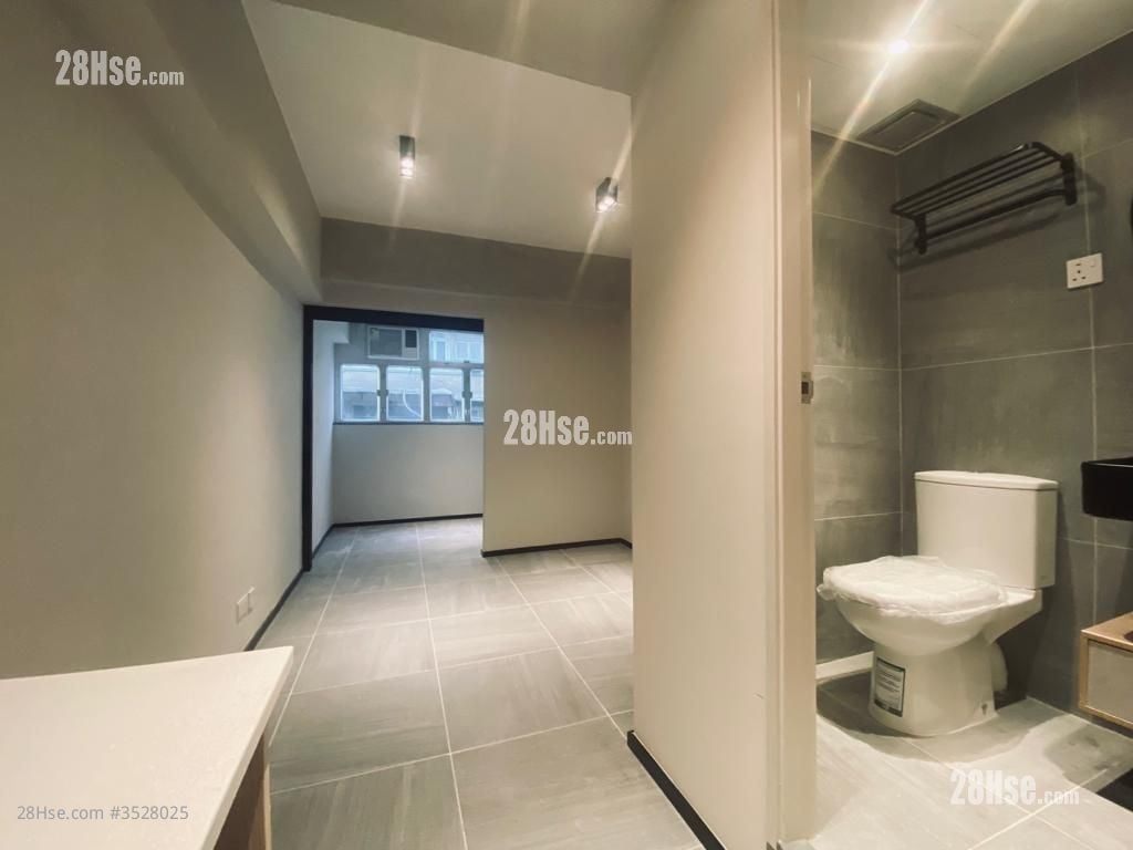 Lyton Building Rental 1 Bedroom 280 ft²