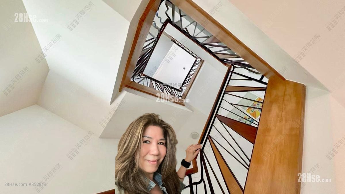 Royal Palms Sell 3 Bedrooms , 3 Bathrooms 1,713 ft²