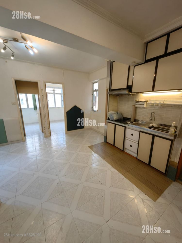 Wing Tak Building Sell 2 Bedrooms , 1 Bathroom 379 ft²