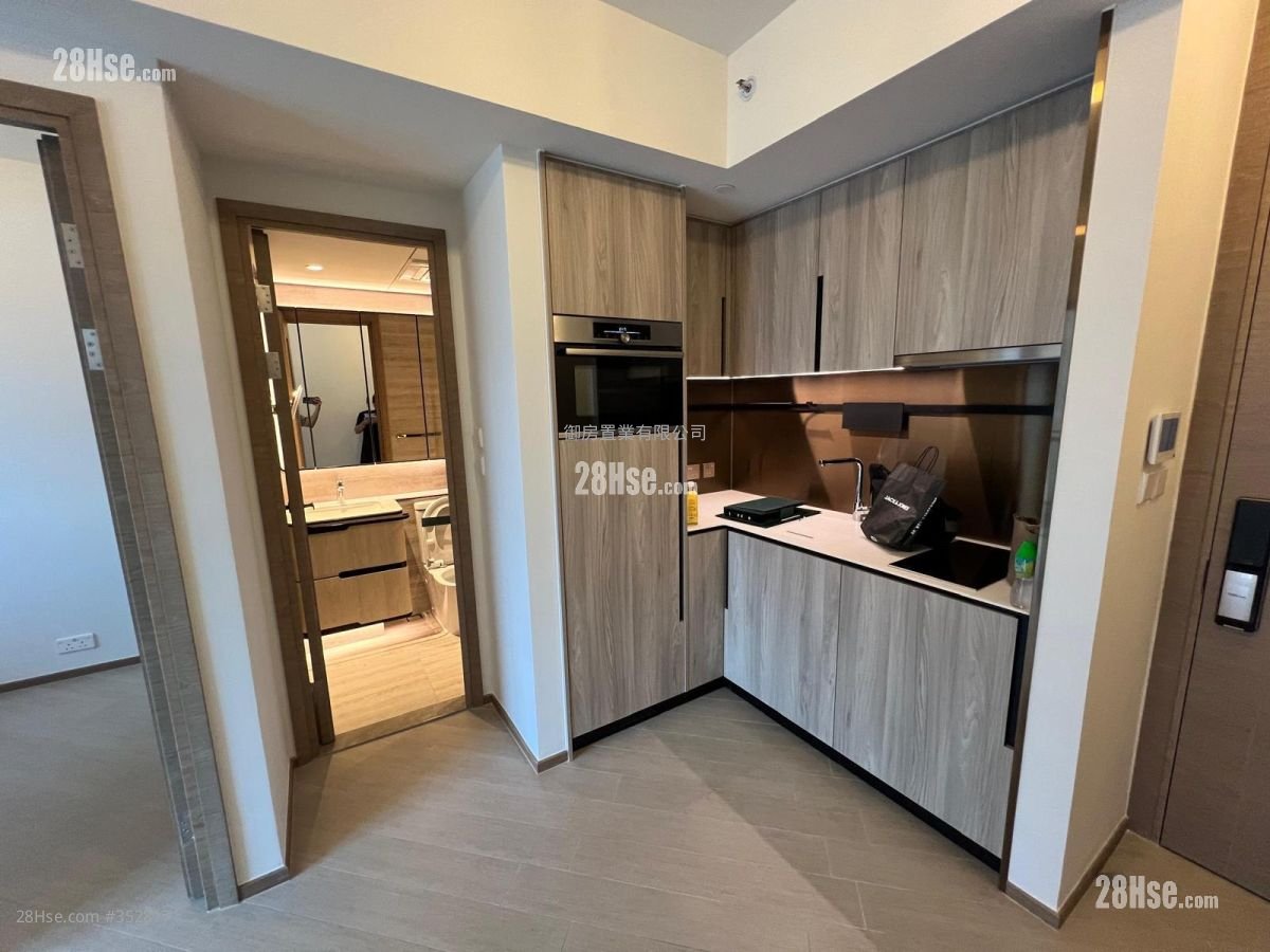 High Park Rental 1 Bedroom , 1 Bathroom 339 ft²