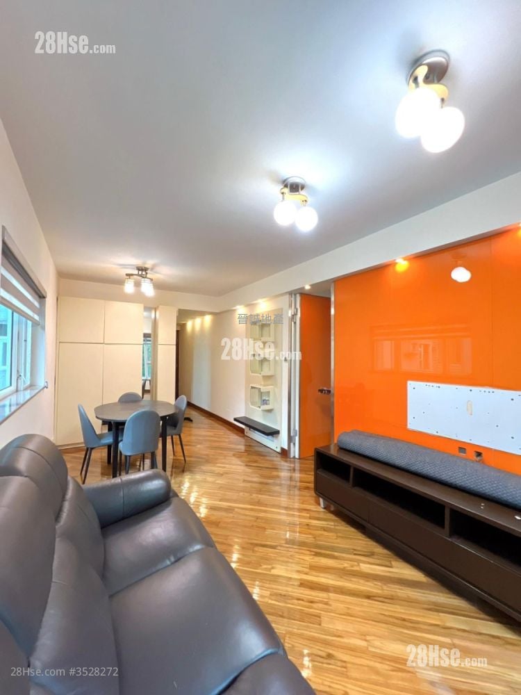 Palm Cove Sell 2 Bedrooms , 1 Bathroom 549 ft²