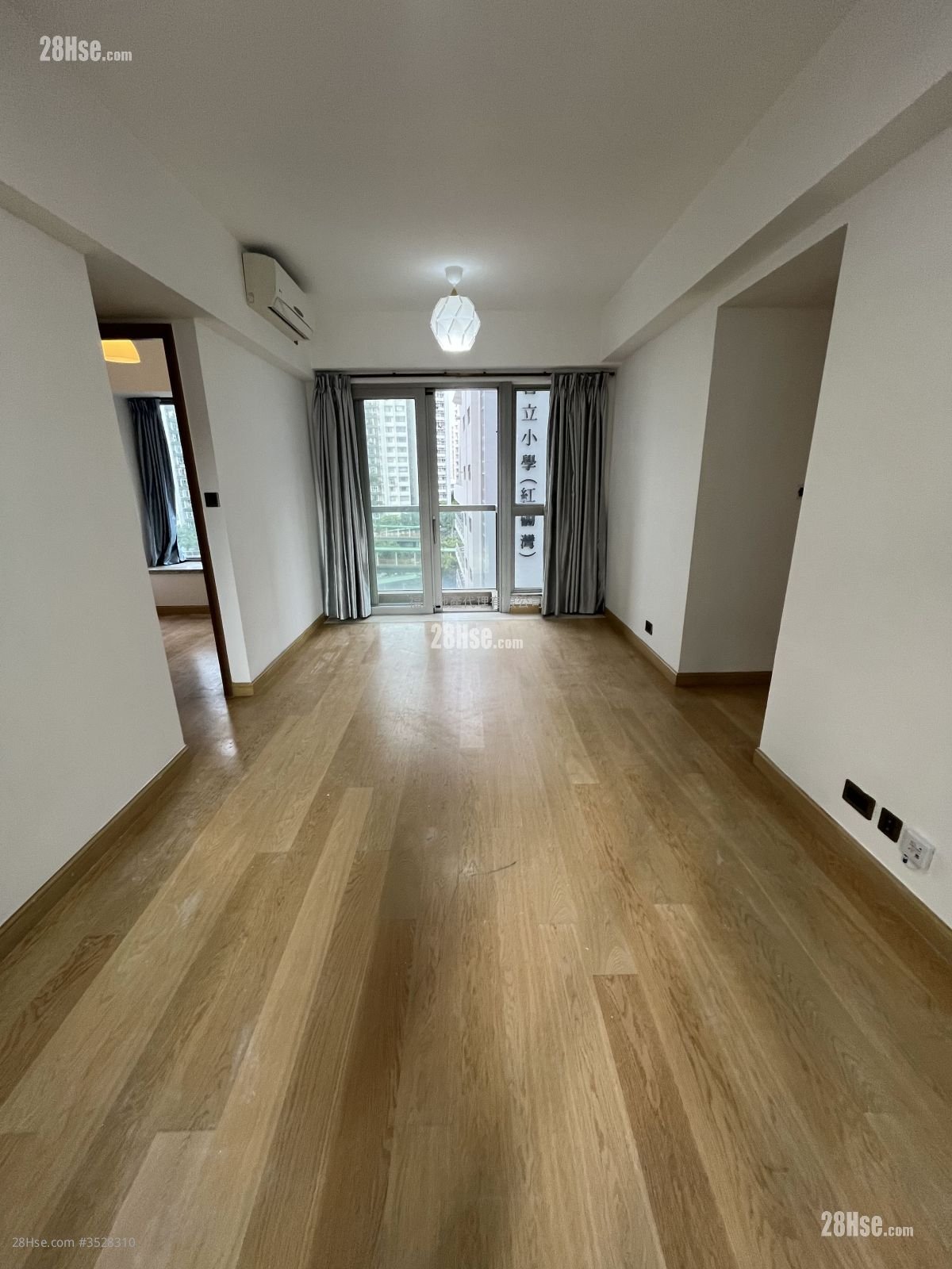 Stars By The Harbour Sell 3 Bedrooms , 2 Bathrooms 731 ft²