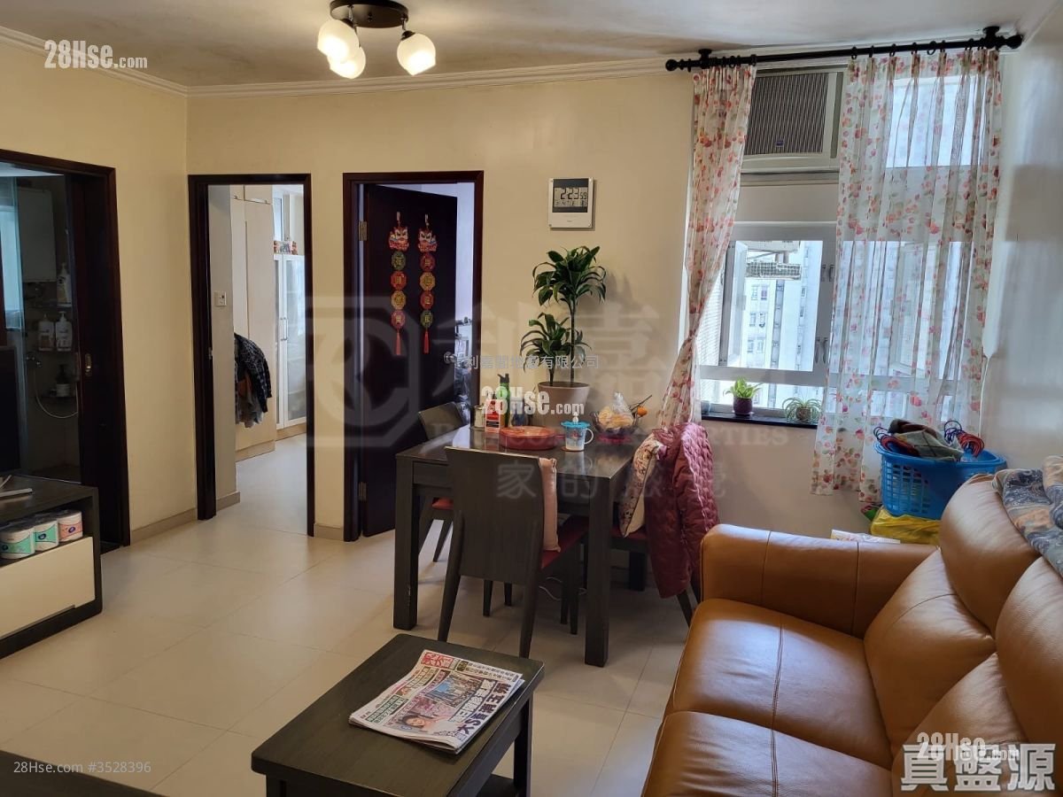 Tsui Lai Garden Sell 2 Bedrooms , 1 Bathroom 481 ft²