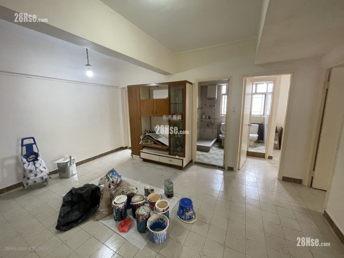 Metropole Building Rental 3 Bedrooms , 2 Bathrooms 623 ft²
