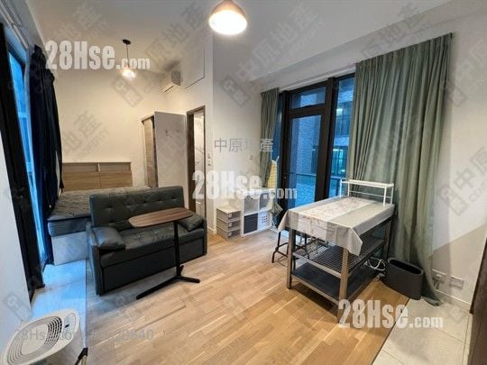 Hyde Park Rental 1 Bathroom 268 ft²