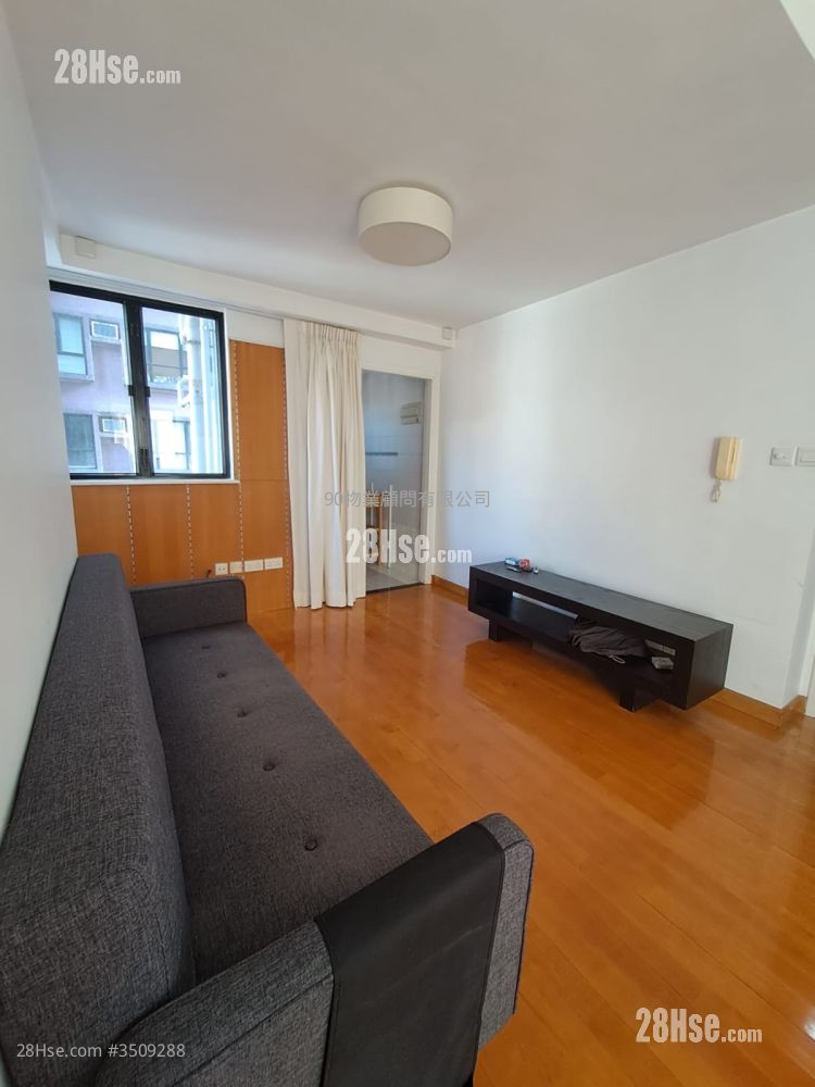 Goodview Court Sell 525 ft²