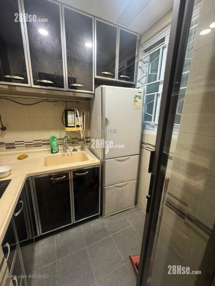 Chung Shan Terrace Sell 608 ft²