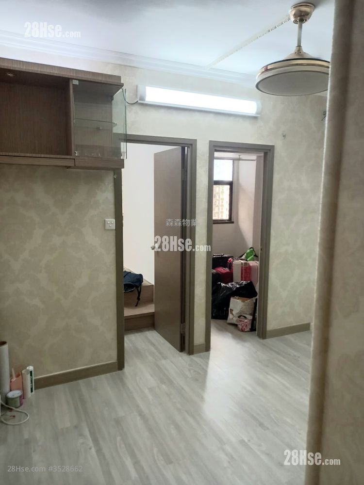 Yick Cheong Building Rental 2 Bedrooms , 1 Bathroom 365 ft²