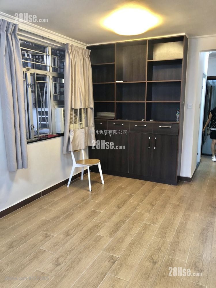 Viking Garden Rental 2 Bedrooms , 1 Bathroom 457 ft²