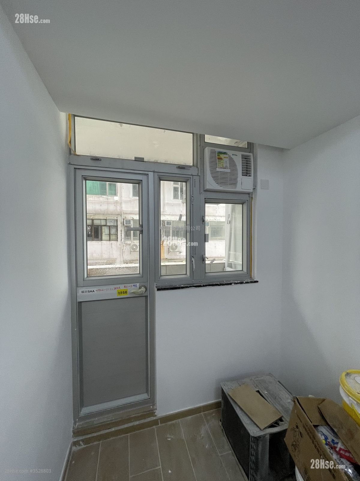 Hoi Deen Court Rental Studio , 1 Bathroom 140 ft²