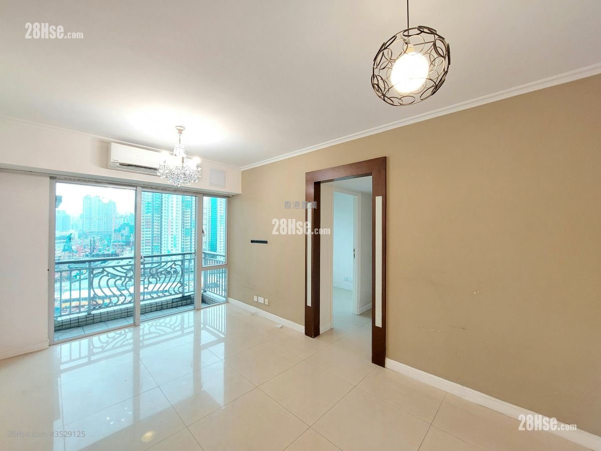 Sky Tower Rental 2 Bedrooms , 1 Bathroom 520 ft²