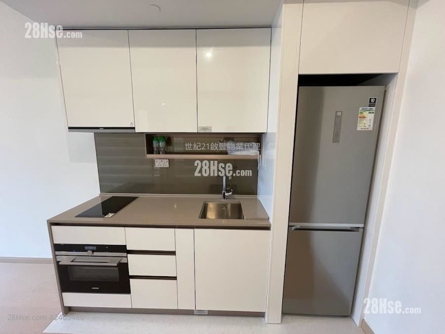 K. Summit Rental 2 Bedrooms , 1 Bathroom 466 ft²