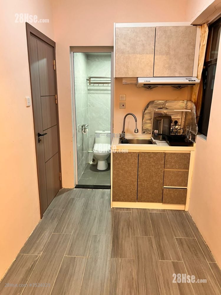 Tak Yue Mansion Rental Studio , 1 Bathroom 140 ft²