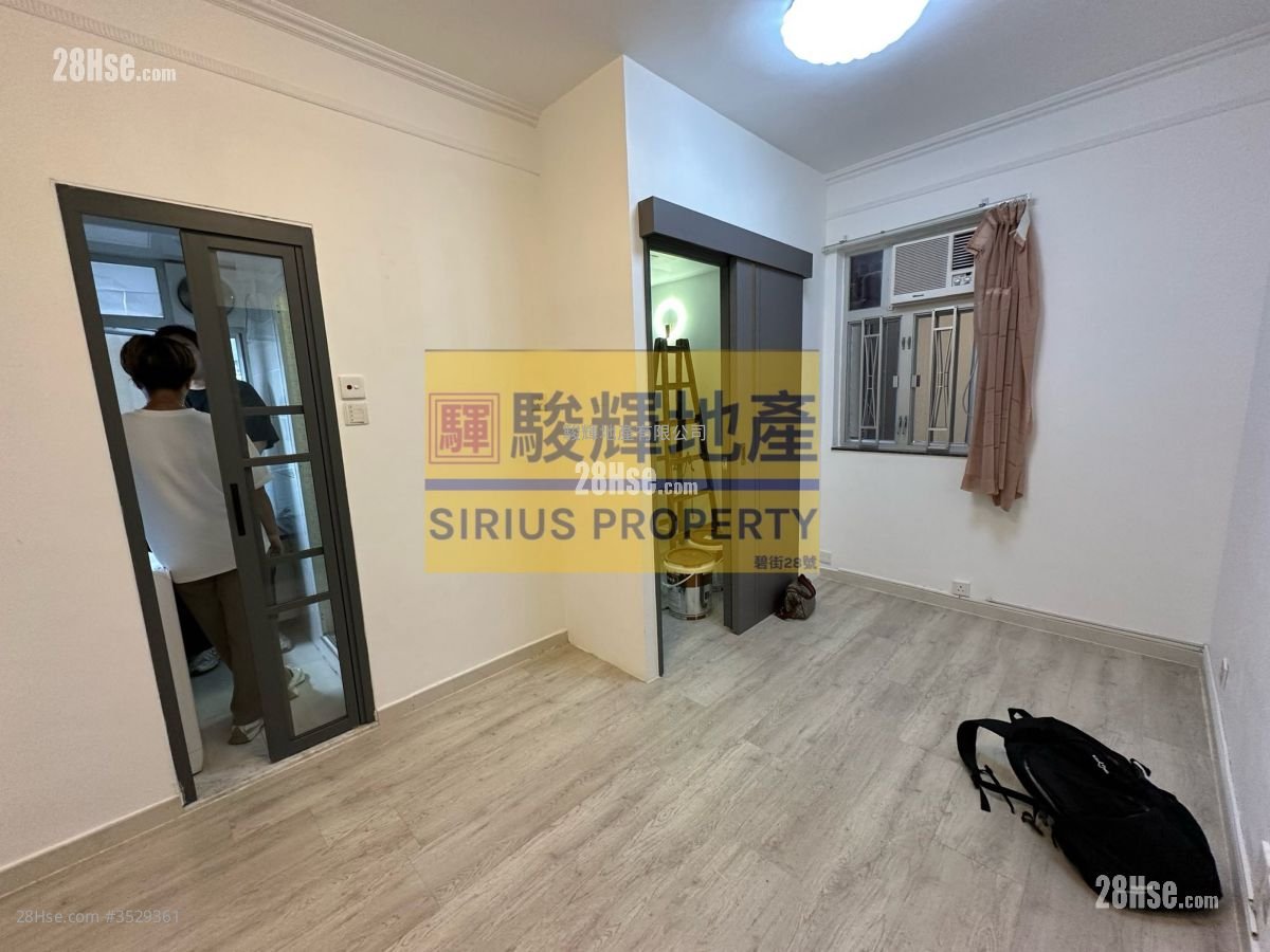 Shun King Building Rental 1 Bedroom , 1 Bathroom 222 ft²