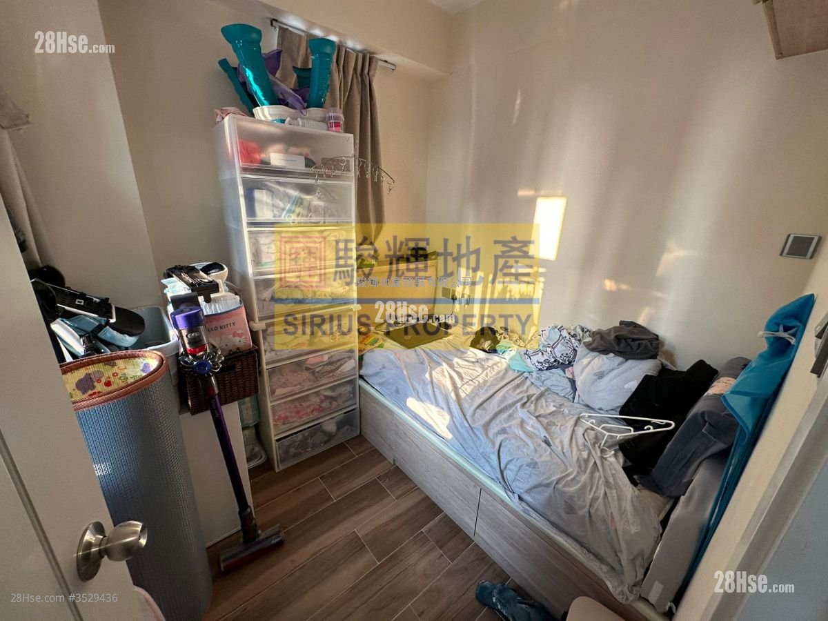 Season Mansion Sell 2 Bedrooms , 1 Bathroom 319 ft²
