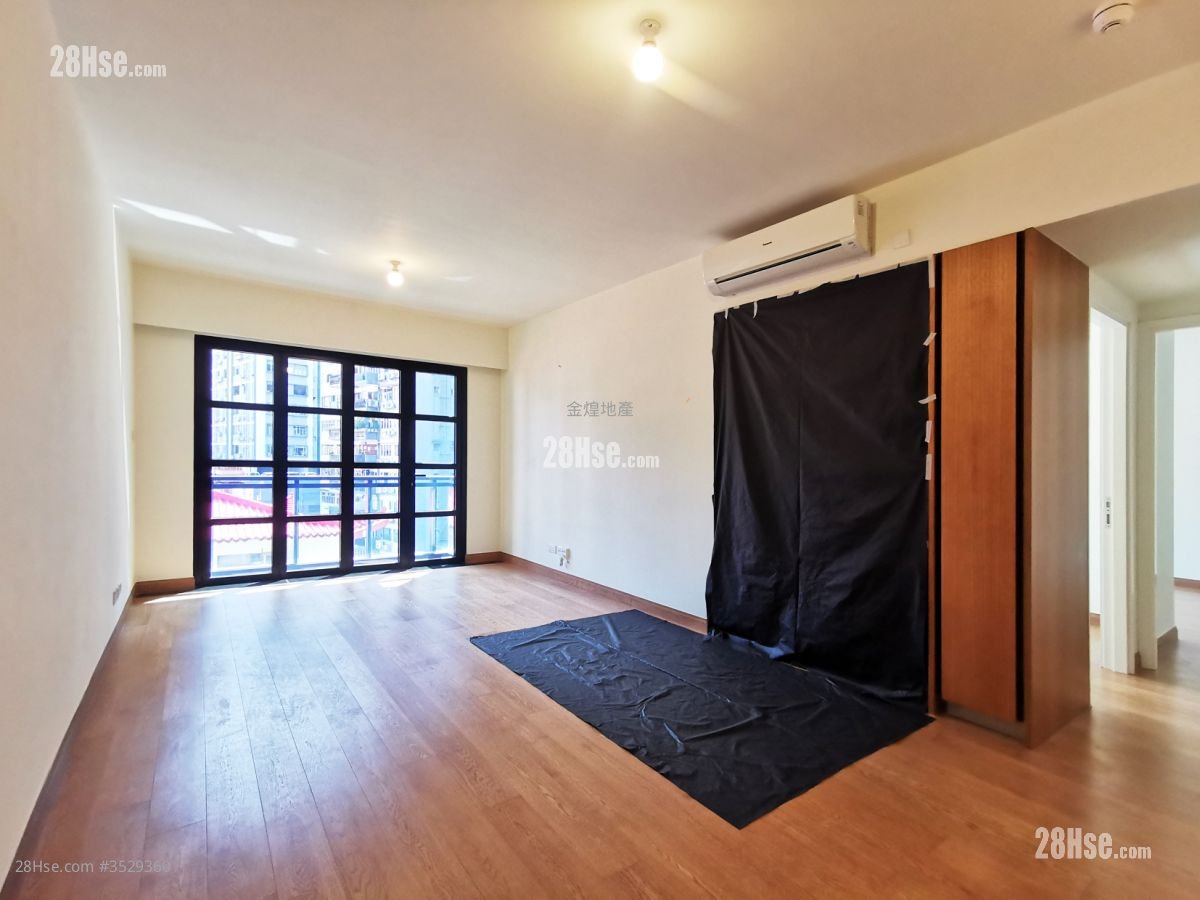 The Aster Rental 2 Bedrooms , 2 Bathrooms 698 ft²