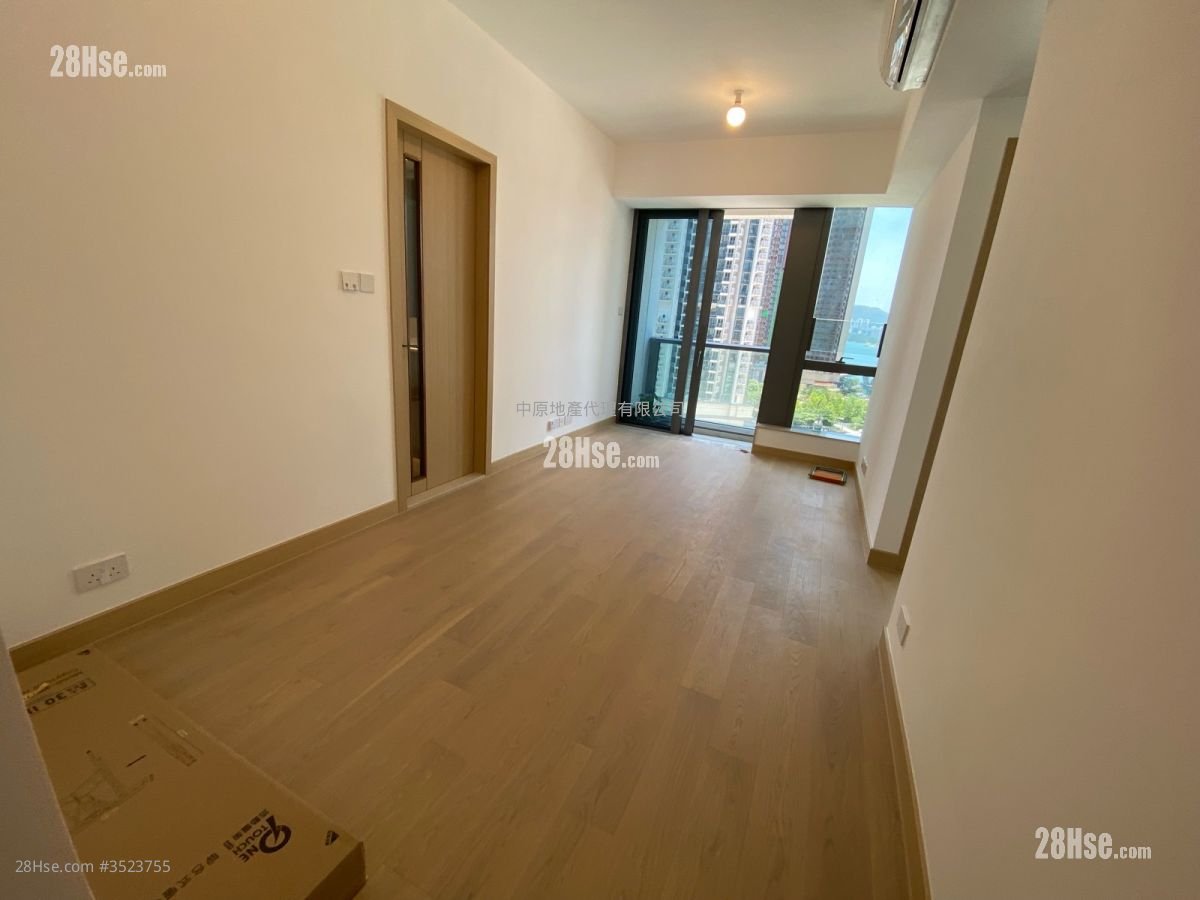 Montara Sell 2 Bedrooms 561 ft²