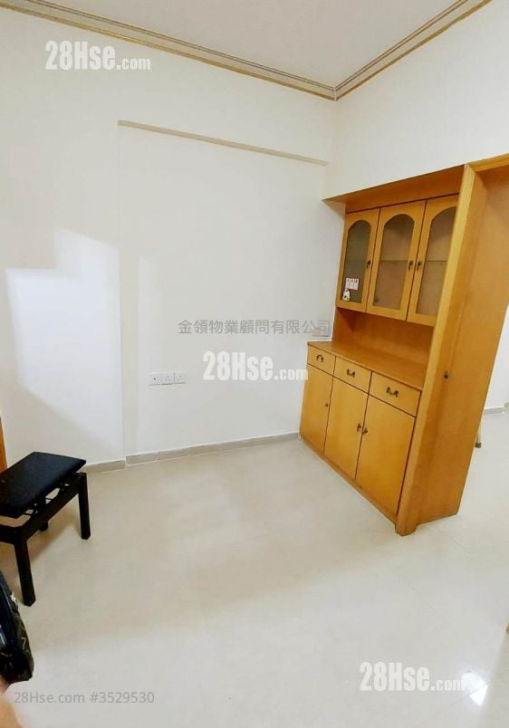 Tung Hoi Building Rental 3 Bedrooms , 1 Bathroom 376 ft²