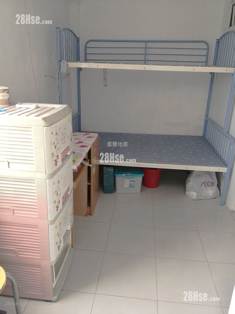Hong Ning Building Rental 1 Bedroom , 1 Bathroom 120 ft²