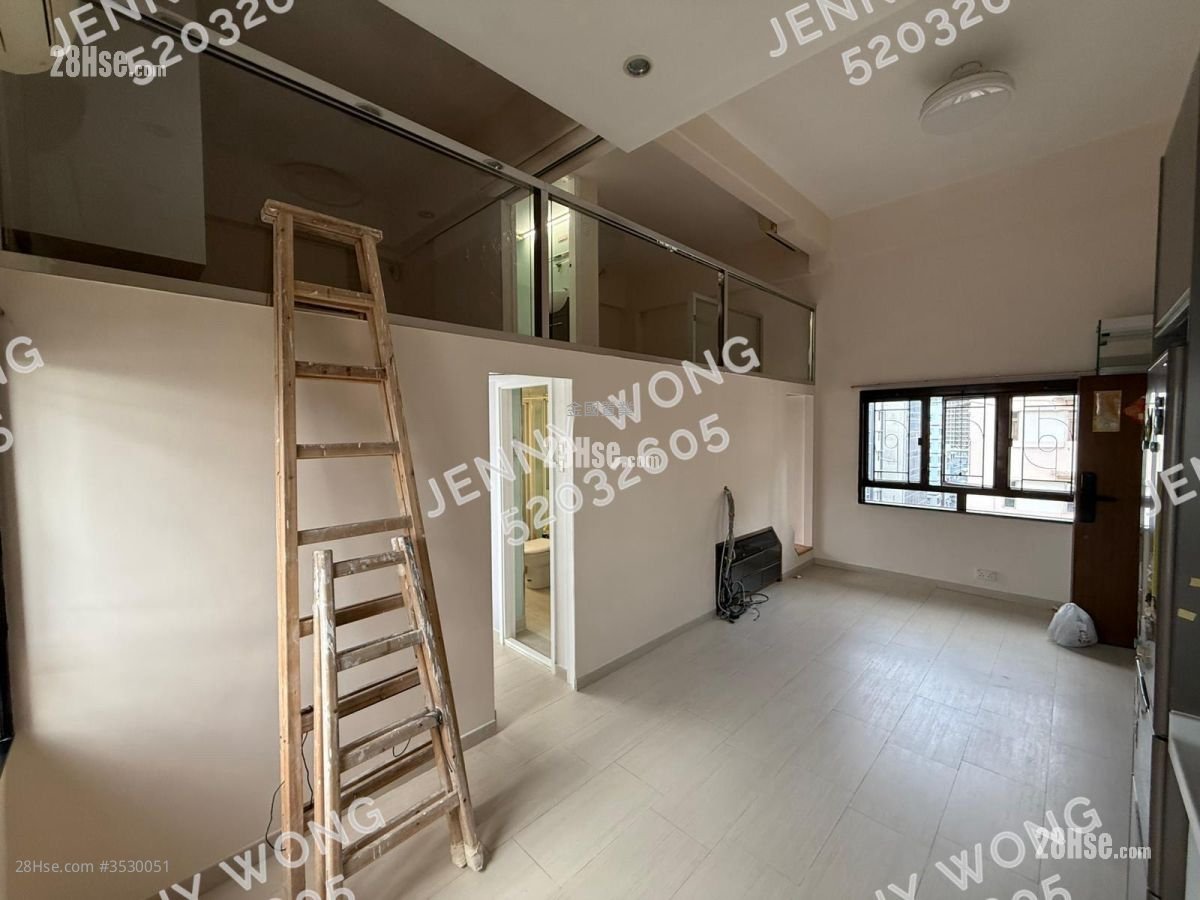 Wai Yip Building Sell 4 Bedrooms , 2 Bathrooms 423 ft²