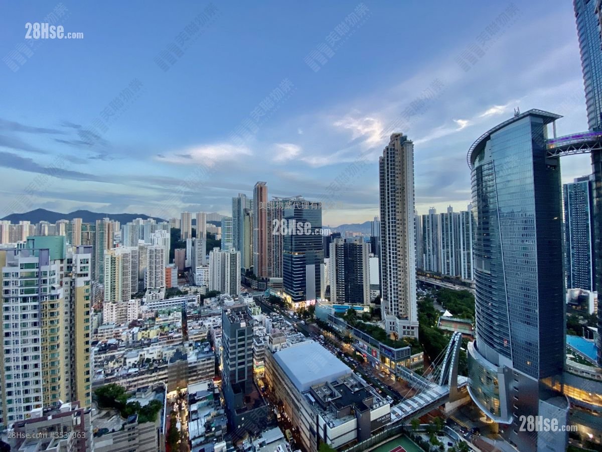 萬景峯 售盤 3 房 593 平方呎