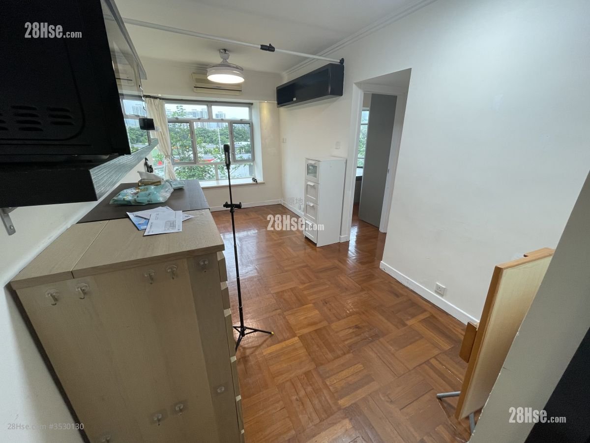 Bauhinia Garden Sell 2 Bedrooms , 1 Bathroom 506 ft²
