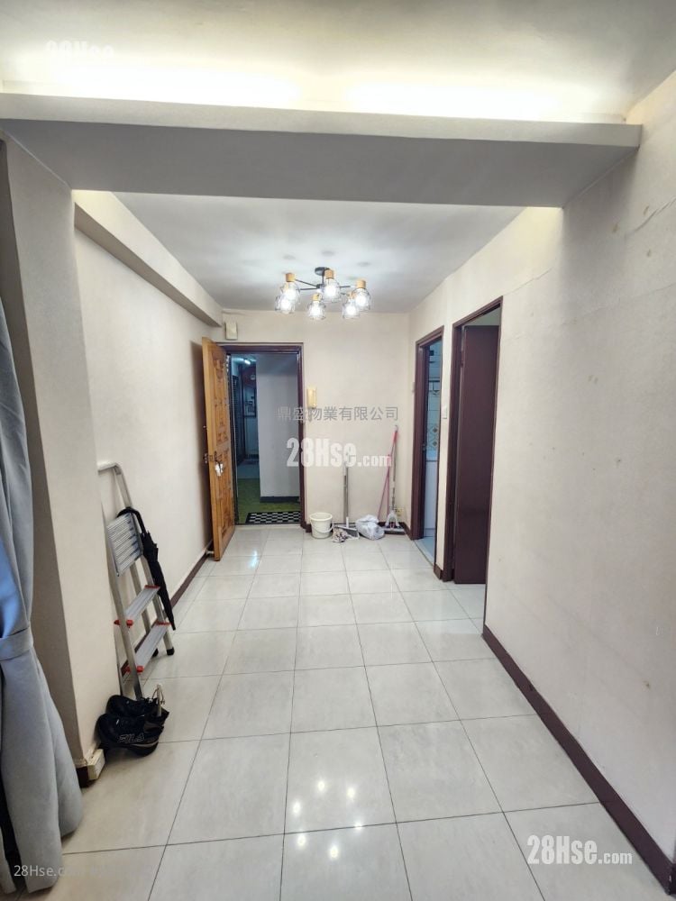 Golden Dragon Building Rental 2 Bedrooms , 1 Bathroom 336 ft²