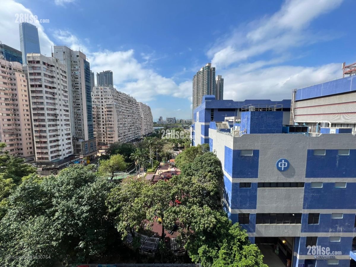 Jade Suites Rental 2 Bedrooms , 1 Bathroom 381 ft²