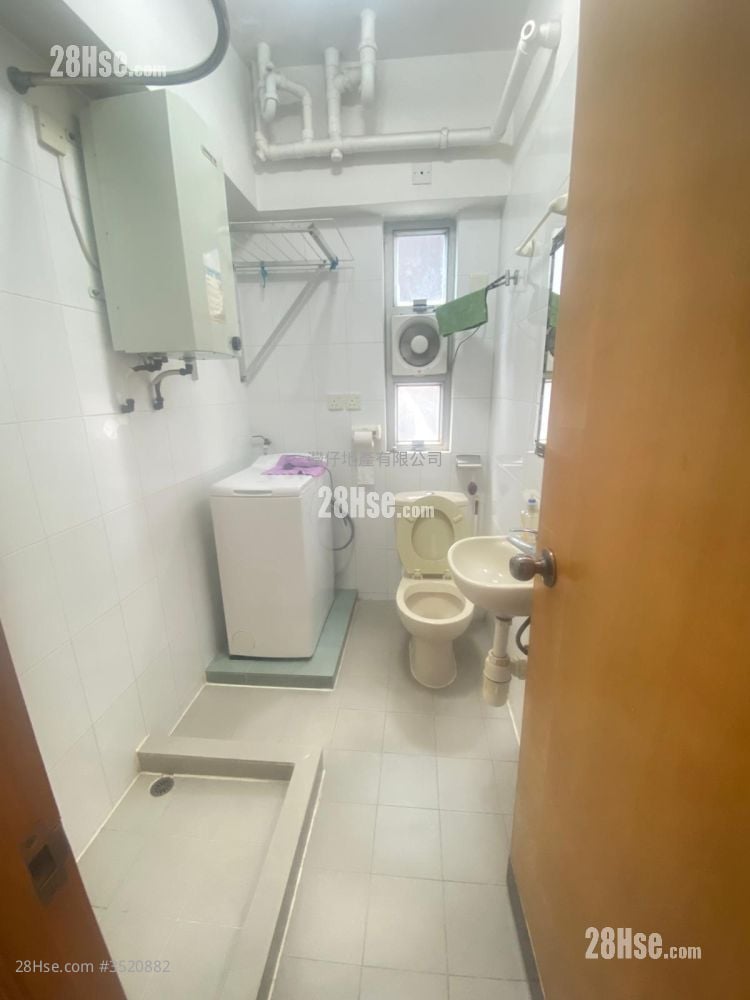 Tonnochy Towers Rental 2 Bedrooms , 1 Bathroom 367 ft²