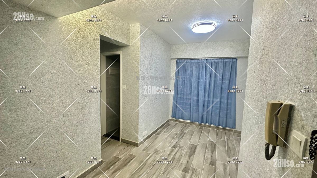 Ka Wing Building Sell 2 Bedrooms , 1 Bathroom 304 ft²