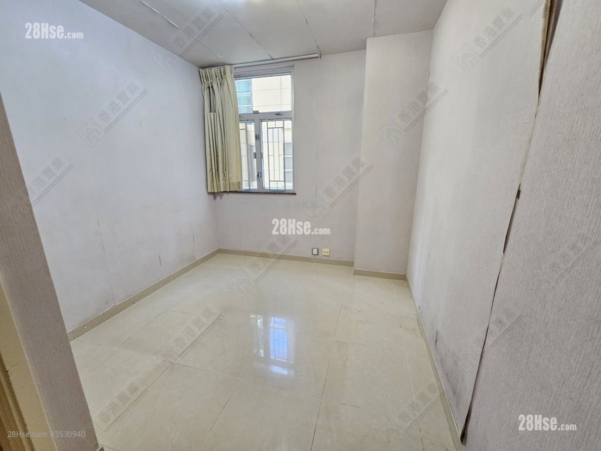 Taikoo Shing Sell 3 Bedrooms , 1 Bathroom 685 ft²