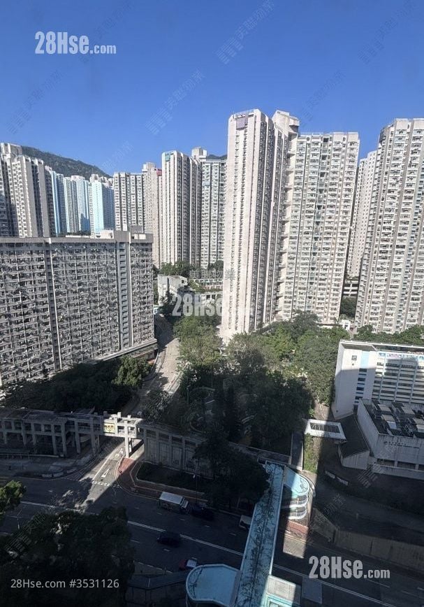 Lung Poon Court Sell 2 Bedrooms 426 ft²