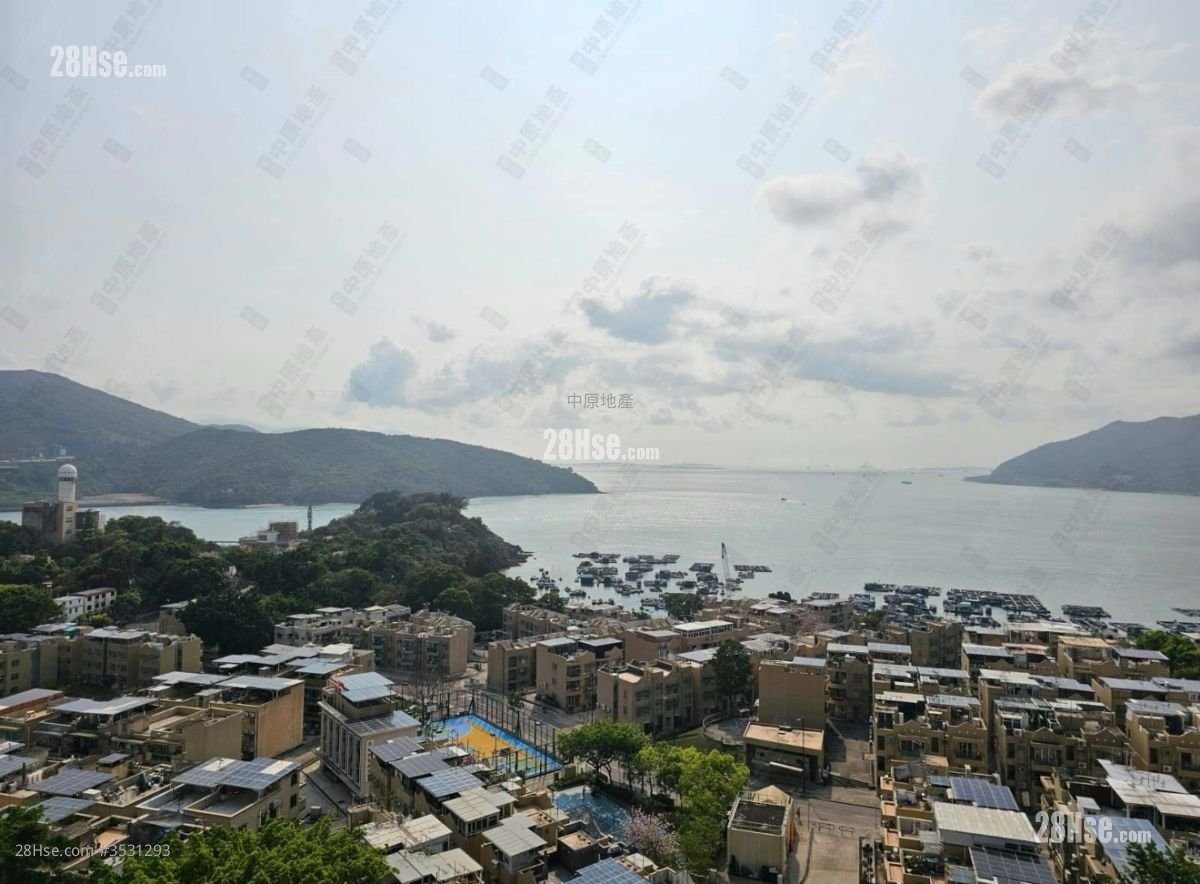 Park Island Sell 3 Bedrooms , 2 Bathrooms 709 ft²