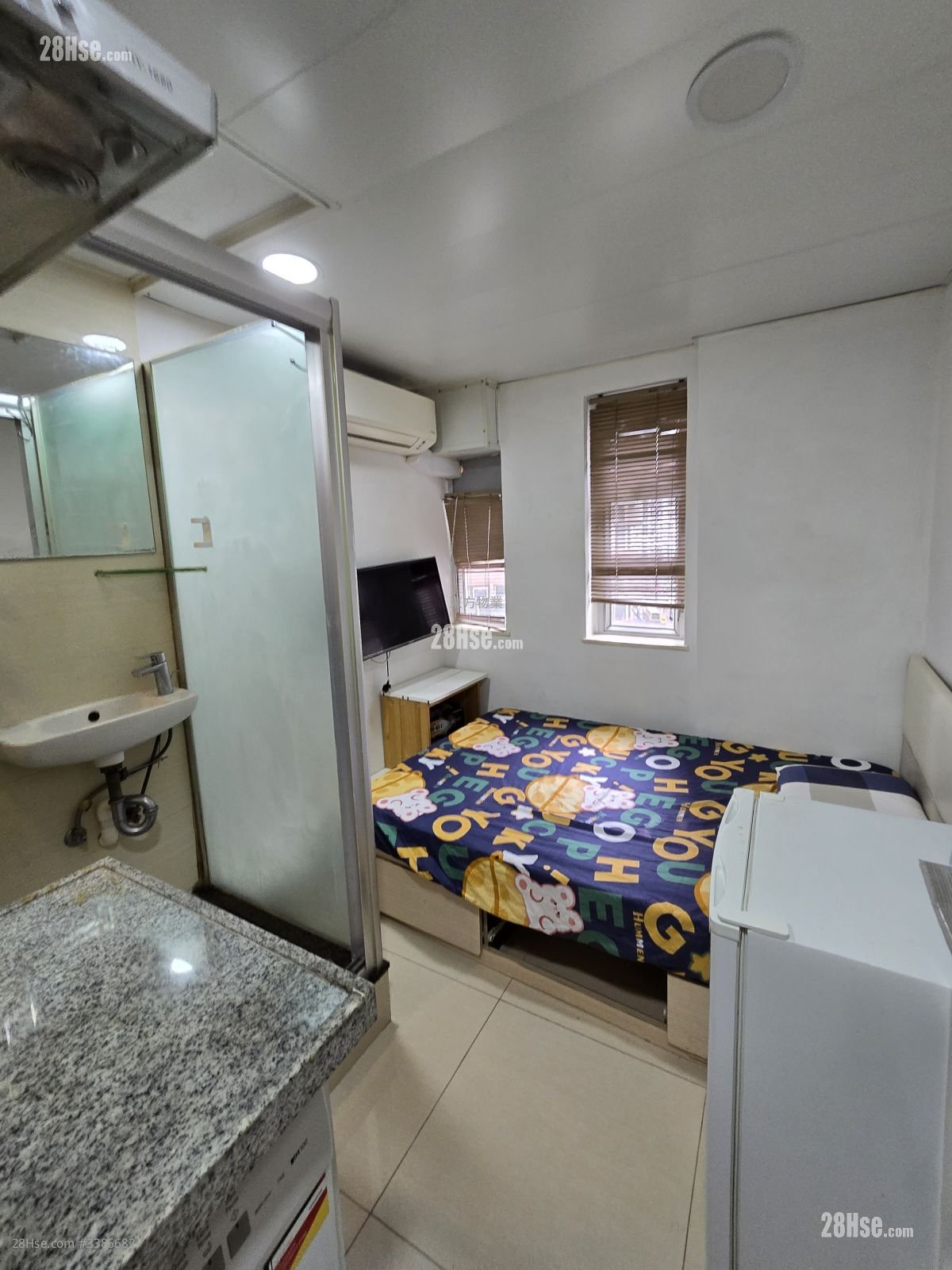 Yau Kwong Building Rental Studio , 1 Bathroom 118 ft²