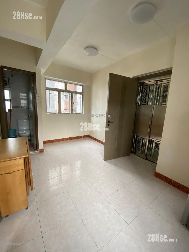 Sung Fu Building Sell 1 Bedroom , 1 Bathroom 290 ft²