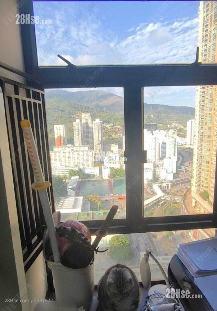 Skyline Plaza Sell 3 Bedrooms , 1 Bathroom 530 ft²