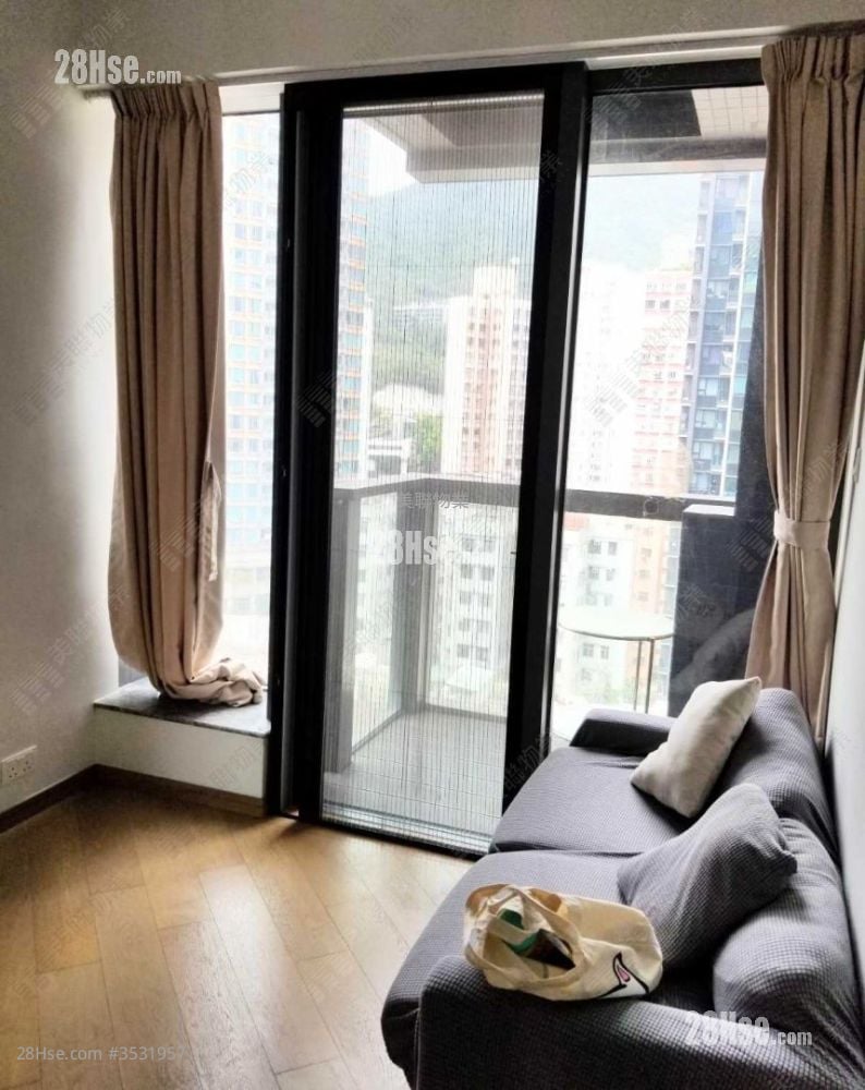 High One Sell 1 Bedroom 316 ft²