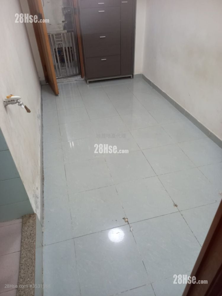 Bedford Building Rental 1 Bedroom , 1 Bathroom 170 ft²