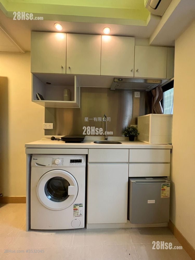 Tak Fai Building Rental Studio , 1 Bathroom 170 ft²