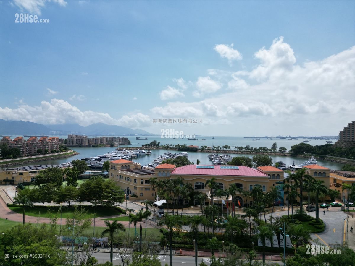 Aegean Coast Sell 3 Bedrooms , 2 Bathrooms 811 ft²