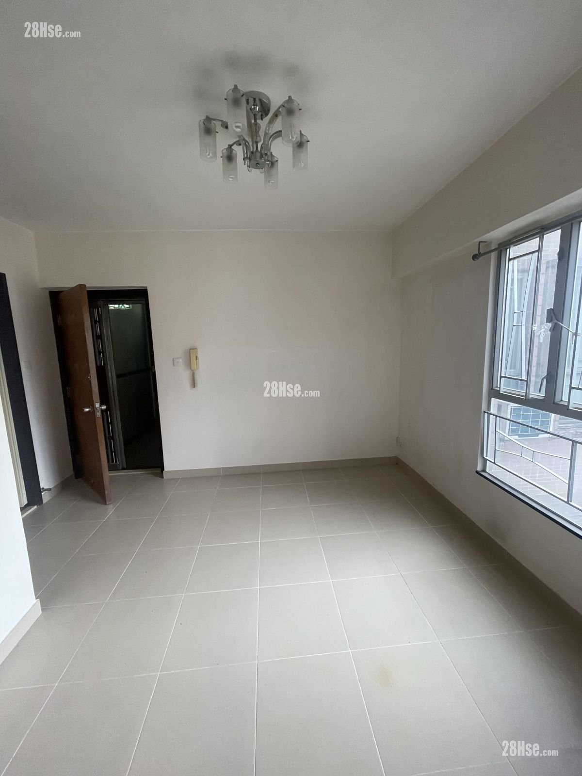 Ming Fung Court Rental 2 Bedrooms , 1 Bathroom 312 ft²