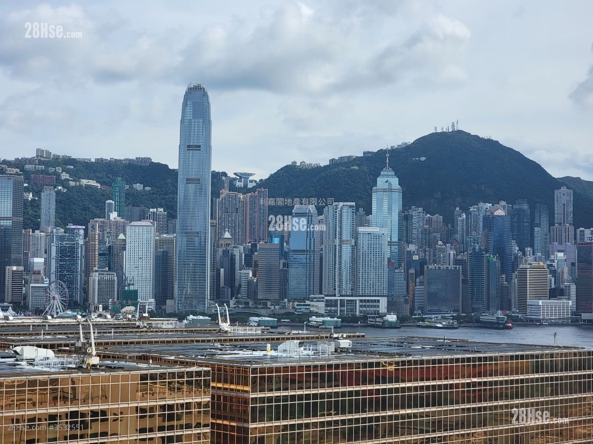 港景峰 售盘 3 房 , 2 浴室 778 平方尺