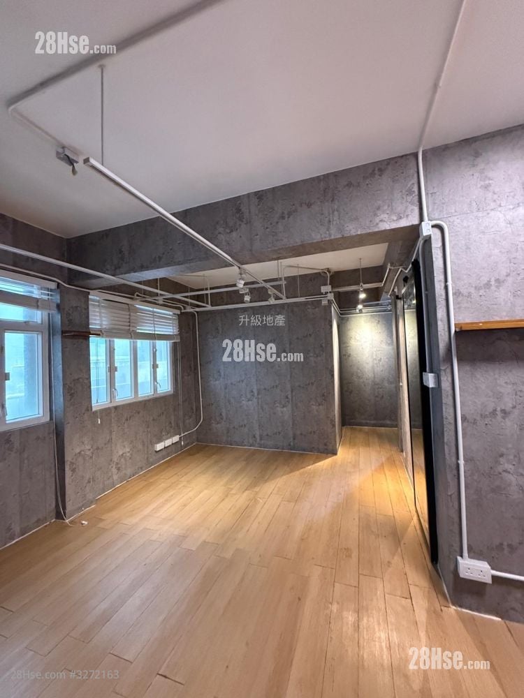 Fortuna Building Rental 1 Bathroom 300 ft²