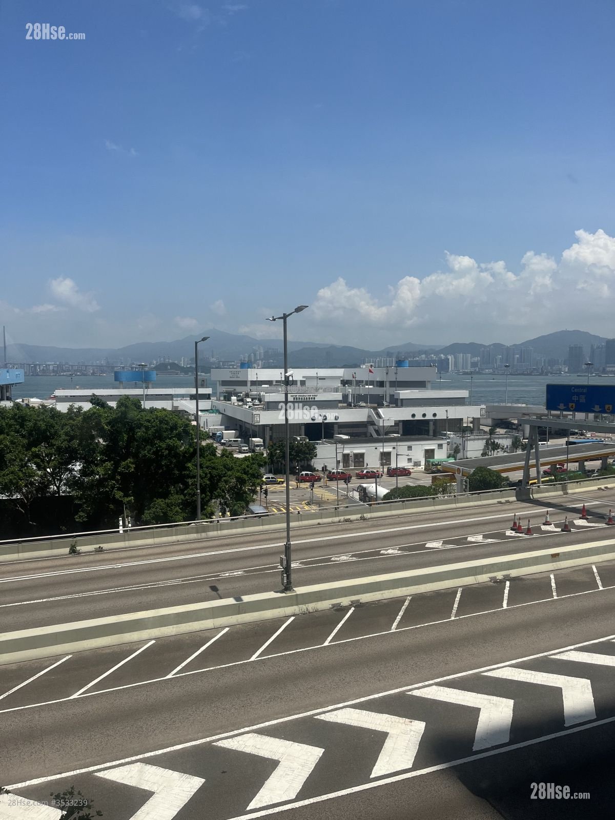Fung Shing Building Rental 3 Bedrooms , 1 Bathroom 523 ft²